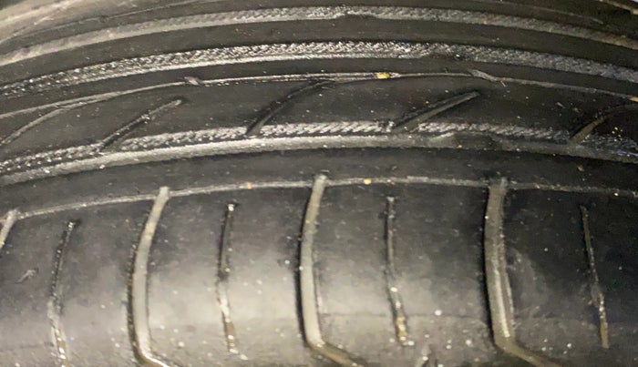 2017 Maruti Alto K10 VXI (O) AMT, Petrol, Automatic, 35,252 km, Left Rear Tyre Tread