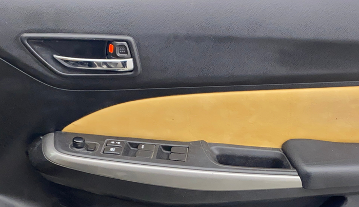 2019 Maruti Swift ZXI AMT, Petrol, Automatic, 1,00,201 km, Driver Side Door Panels Control
