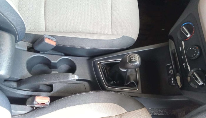 2017 Hyundai Elite i20 SPORTZ 1.2, Petrol, Manual, 60,600 km, Gear Lever