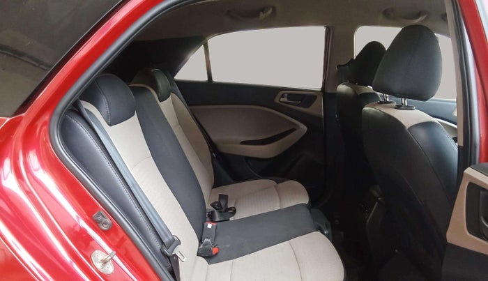 2017 Hyundai Elite i20 SPORTZ 1.2, Petrol, Manual, 60,600 km, Right Side Rear Door Cabin