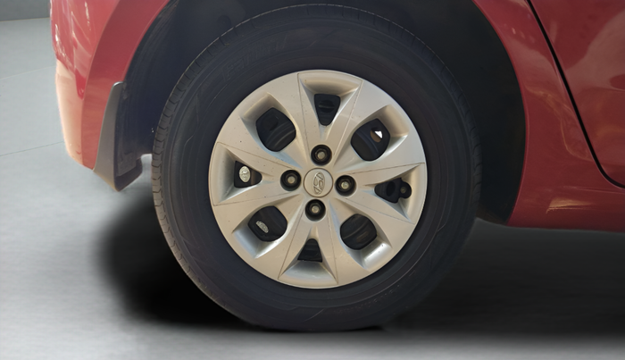 2017 Hyundai Elite i20 SPORTZ 1.2, Petrol, Manual, 60,600 km, Right Rear Wheel