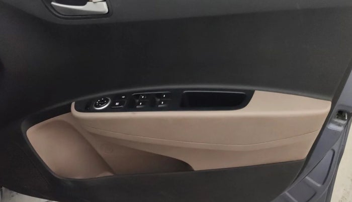 2015 Hyundai Xcent S 1.2, Petrol, Manual, 1,08,313 km, Driver Side Door Panels Control