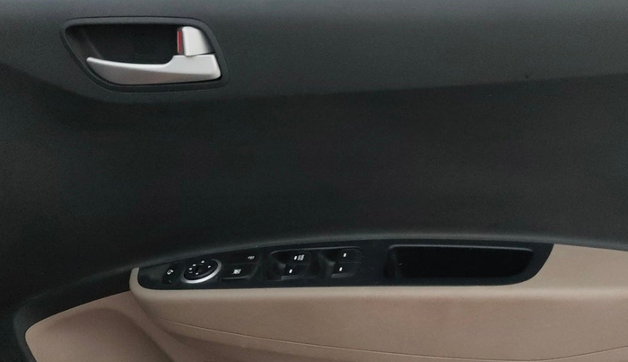 2016 Hyundai Grand i10 ASTA (O) 1.2 KAPPA VTVT, Petrol, Manual, 39,932 km, Driver Side Door Panels Control