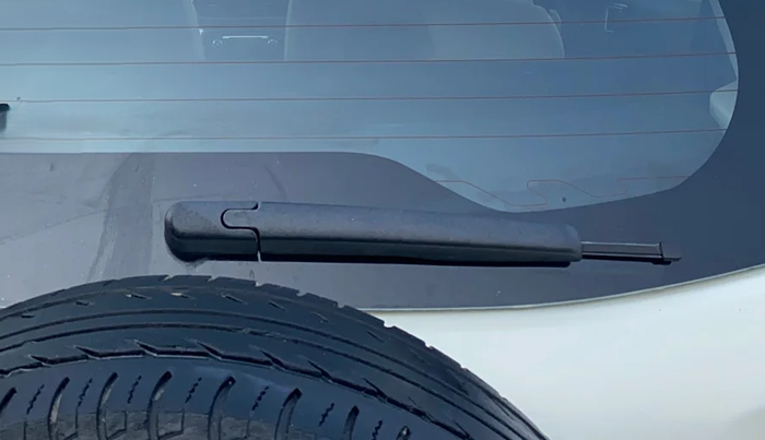 2019 Ford Ecosport TITANIUM + 1.5L PETROL, CNG, Manual, 1,24,698 km, Rear Wiper