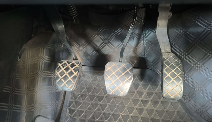 2021 Volkswagen Polo TRENDLINE 1.0L, Petrol, Manual, 89,489 km, Pedals