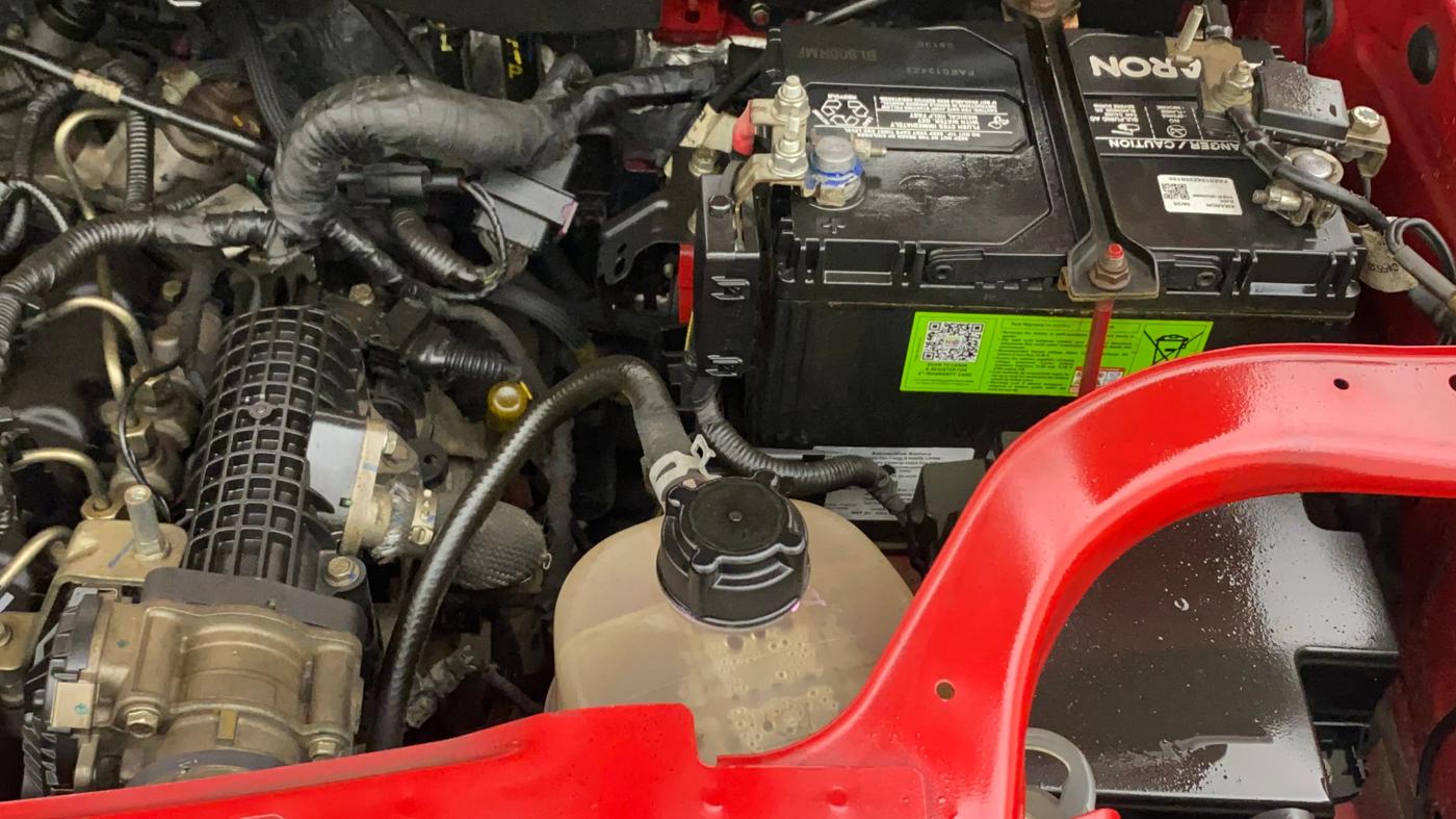 2021 Mahindra BOLERO NEO N 4, Diesel, Manual, 40,306 km, Engine View - Left
