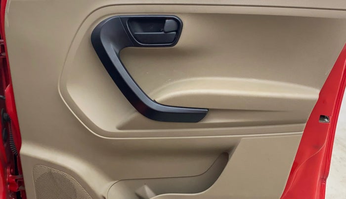 2021 Mahindra BOLERO NEO N 4, Diesel, Manual, 40,245 km, Driver Side Door Panels Control