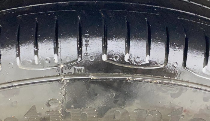 2015 Hyundai Grand i10 ASTA 1.2 KAPPA VTVT, Petrol, Manual, 71,314 km, Right Rear Tyre Tread