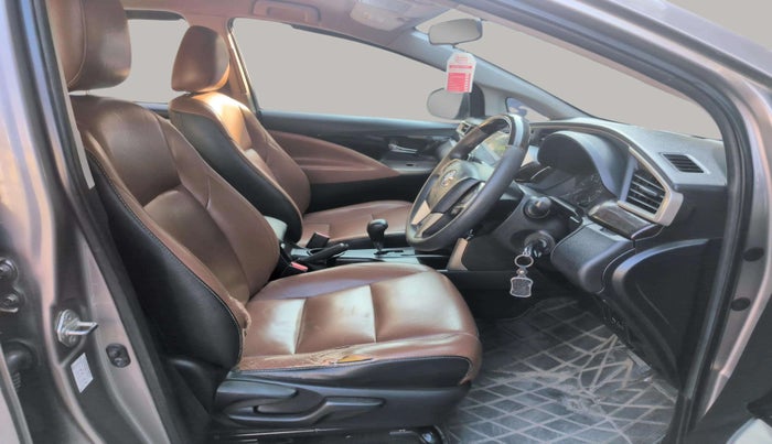 2019 Toyota Innova Crysta 2.8 GX AT 7 STR, Diesel, Automatic, 1,48,683 km, Right Side Front Door Cabin