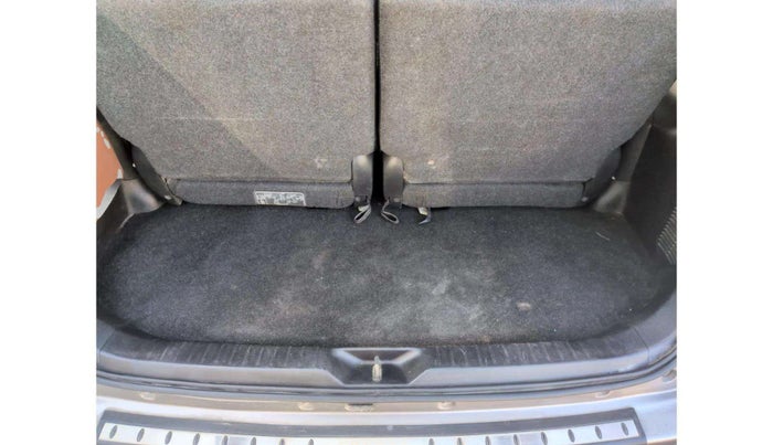 2019 Toyota Innova Crysta 2.8 GX AT 7 STR, Diesel, Automatic, 1,48,683 km, Boot Inside