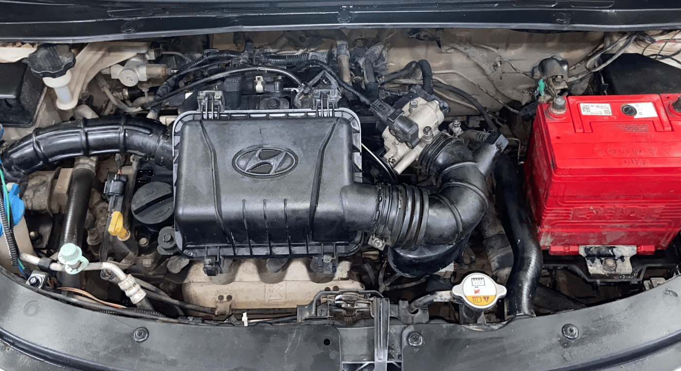 2015 Hyundai i10 MAGNA 1.1, Petrol, Manual, 1,00,643 km, Engine View