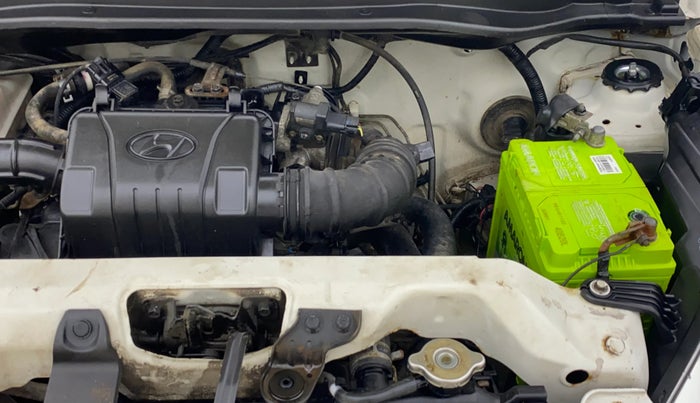 2018 Hyundai Eon MAGNA +, Petrol, Manual, 80,744 km, Engine View - Left