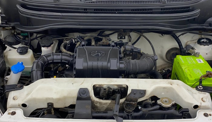 2018 Hyundai Eon MAGNA +, Petrol, Manual, 80,744 km, Engine View