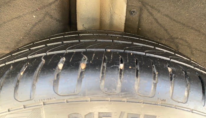 2022 MG ASTOR SMART 1.5 CVT, Petrol, Automatic, 18,352 km, Right Rear Tyre Tread