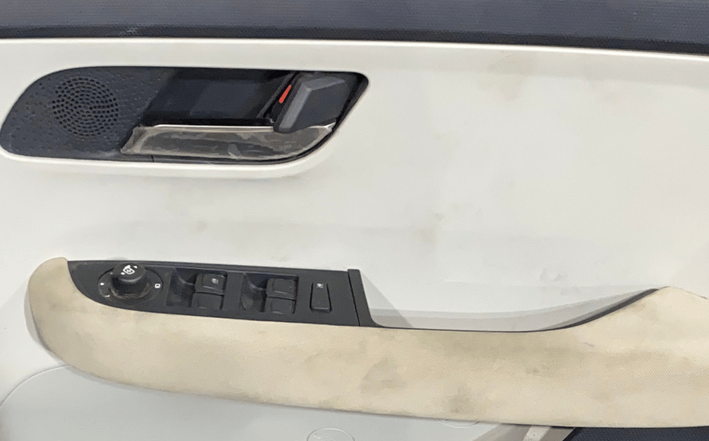 2025 Tata ALTROZ Accomplished Plus S Petrol 6DCT, Petrol, Automatic, 803 km, Driver Side Door Panels Control