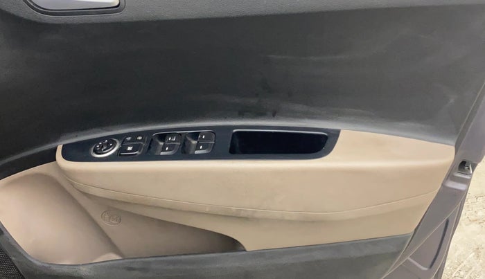 2017 Hyundai Grand i10 SPORTZ 1.2 KAPPA VTVT, Petrol, Manual, 67,783 km, Driver Side Door Panels Control