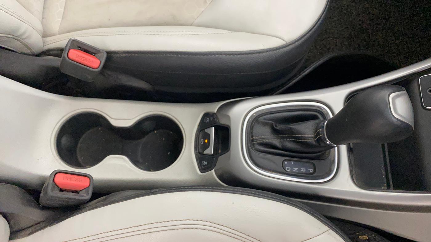 2020 Jeep Compass LONGITUDE PLUS 1.4 PETROL AT, Petrol, Automatic, 70,425 km, Gear Lever