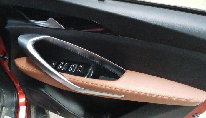 2022 MG HECTOR PLUS SHARP 1.5 PETROL TURBO CVT 6-STR, Petrol, Automatic, 41,452 km, Driver Side Door Panels Control