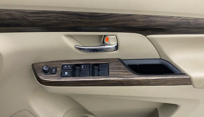 2019 Maruti Ertiga ZXI AT SHVS, Petrol, Automatic, 81,568 km, Driver Side Door Panels Control