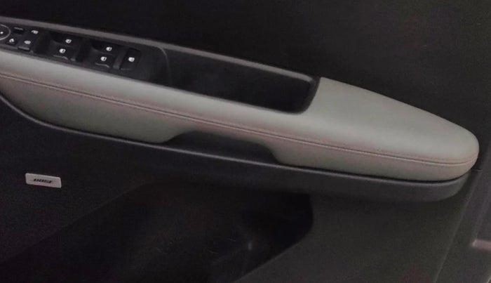 2022 KIA SONET X LINE 1.0 DCT, Petrol, Automatic, 16,227 km, Driver Side Door Panels Control