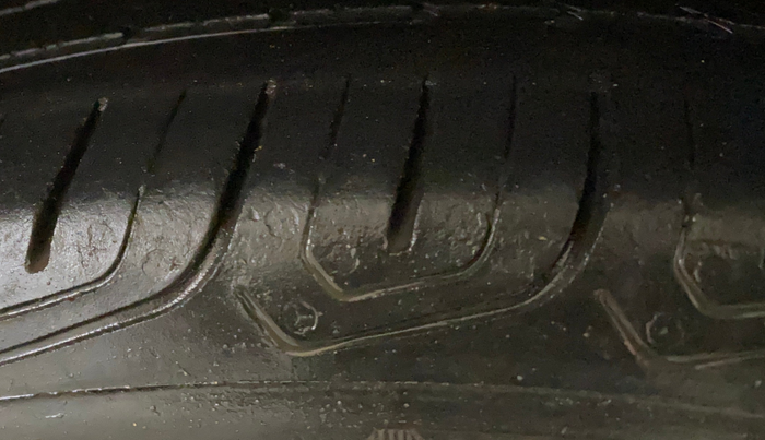 2021 Skoda KUSHAQ STYLE 1.0L TSI AT, Petrol, Automatic, 50,093 km, Right Rear Tyre Tread