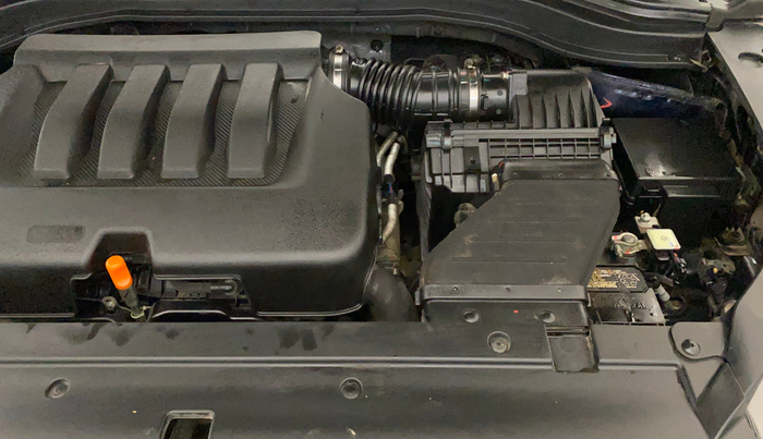 2022 Mahindra XUV700 MX P MT 5 STR, Petrol, Manual, 20,736 km, Engine View - Left