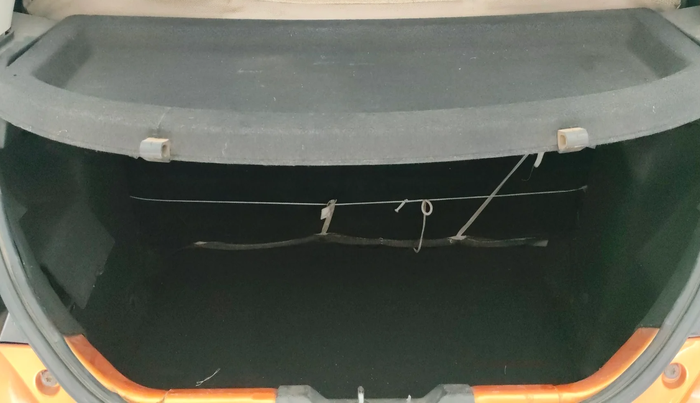 2016 Tata Tiago XT PETROL, Petrol, Manual, 92,082 km, Boot Inside