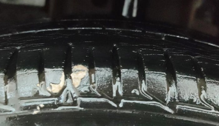 2016 Tata Tiago XT PETROL, Petrol, Manual, 92,082 km, Left Front Tyre Tread