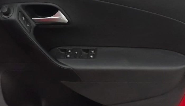 2022 Volkswagen Polo HIGHLINE PLUS 1.0L TSI, Petrol, Manual, 32,219 km, Driver Side Door Panels Control