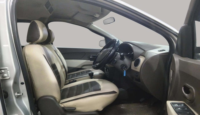 2017 Renault Lodgy 110 PS RXL STEPWAY 8 STR, Diesel, Manual, 66,243 km, Right Side Front Door Cabin