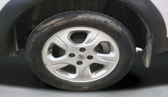 2017 Renault Lodgy 110 PS RXL STEPWAY 8 STR, Diesel, Manual, 66,243 km, Left Rear Wheel