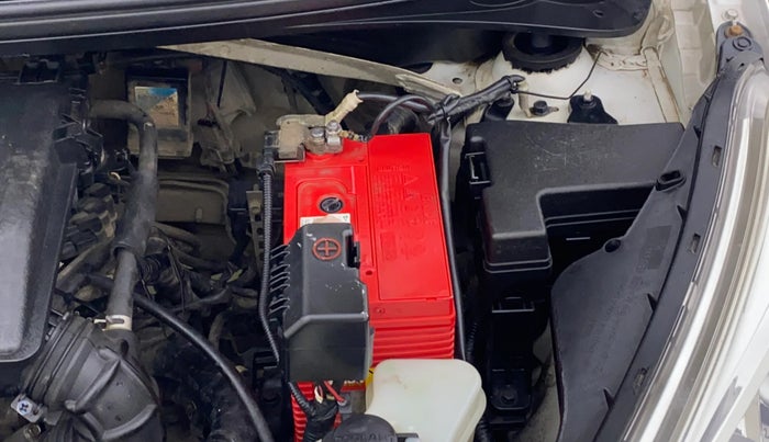 2017 Hyundai Grand i10 SPORTZ 1.2 KAPPA VTVT, CNG, Manual, 1,01,269 km, Engine View - Left