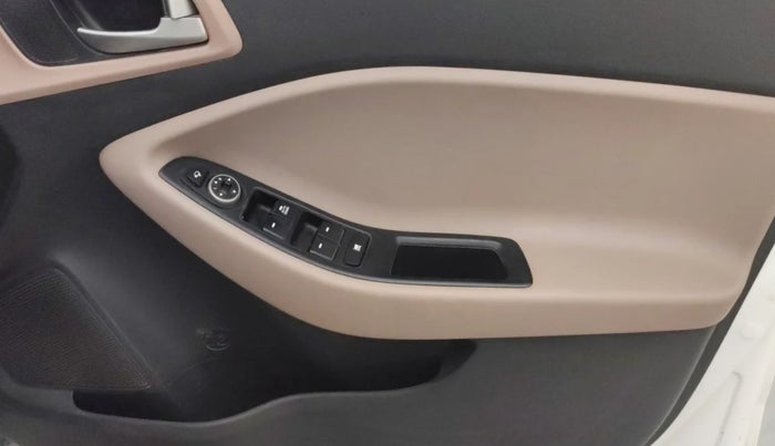 2018 Hyundai Elite i20 ASTA 1.2, Petrol, Manual, 34,357 km, Driver Side Door Panels Control