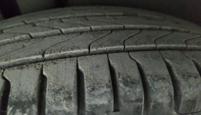 2021 MG HECTOR SHARP 1.5 DCT PETROL, Petrol, Automatic, 15,669 km, Right Rear Tyre Tread