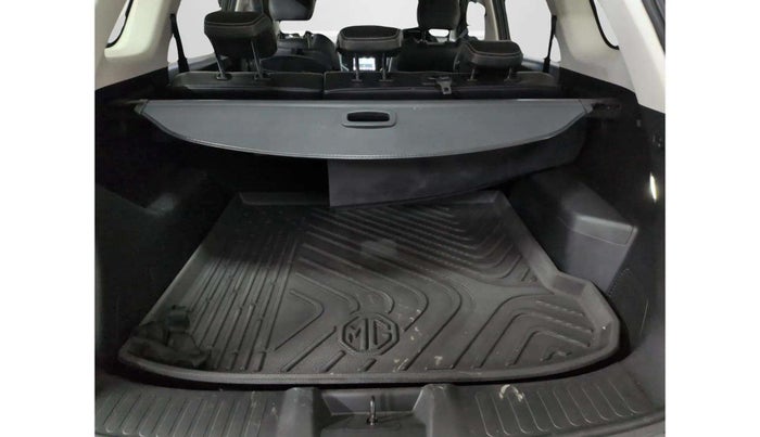 2021 MG HECTOR SHARP 1.5 DCT PETROL, Petrol, Automatic, 15,669 km, Boot Inside