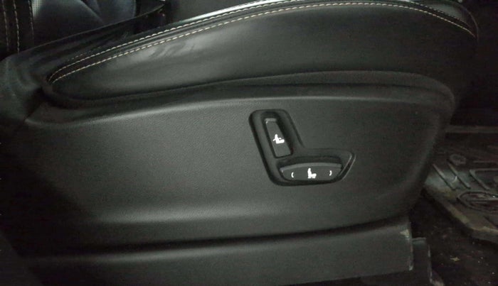 2021 MG HECTOR SHARP 1.5 DCT PETROL, Petrol, Automatic, 15,669 km, Driver Side Adjustment Panel