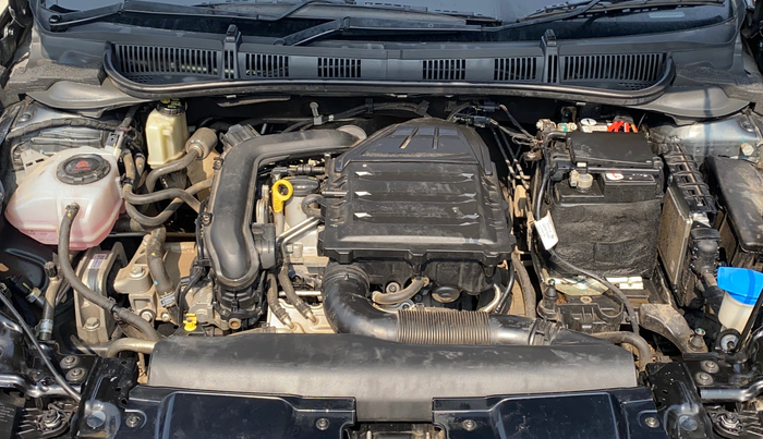 2023 Volkswagen VIRTUS TOPLINE TSI 1.0 MT, Petrol, Manual, 50,814 km, Engine View