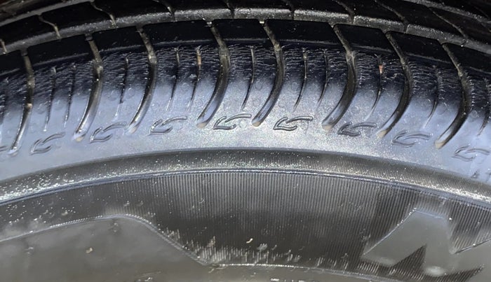 2015 Hyundai Grand i10 ASTA 1.2 KAPPA VTVT, Petrol, Manual, 36,128 km, Left Front Tyre Tread