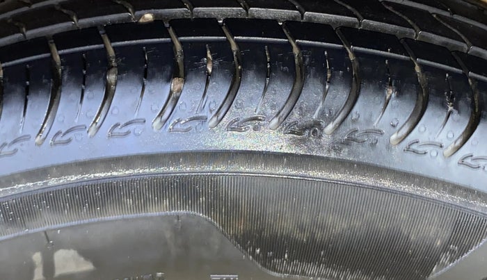 2015 Hyundai Grand i10 ASTA 1.2 KAPPA VTVT, Petrol, Manual, 36,128 km, Left Rear Tyre Tread