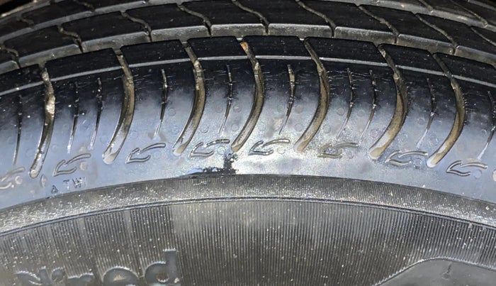 2015 Hyundai Grand i10 ASTA 1.2 KAPPA VTVT, Petrol, Manual, 36,128 km, Right Rear Tyre Tread