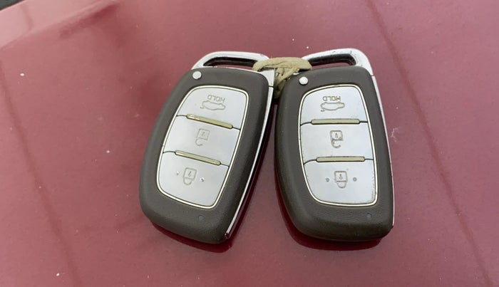 2015 Hyundai Grand i10 ASTA 1.2 KAPPA VTVT, Petrol, Manual, 36,128 km, Key Close Up