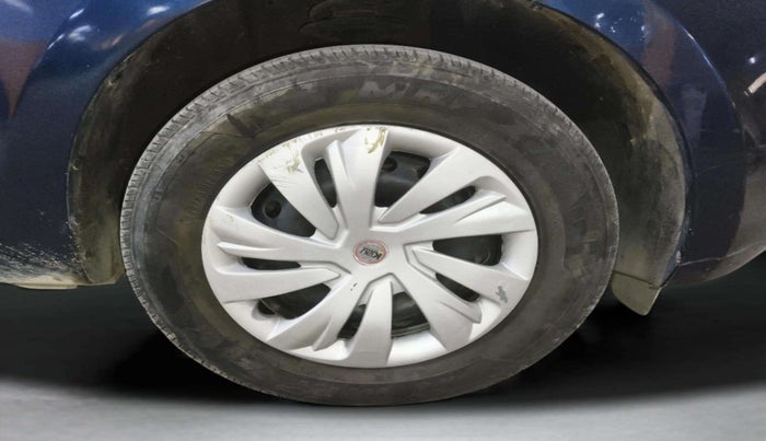 2019 Maruti Swift VDI AMT, Diesel, Automatic, 75,971 km, Right Front Wheel