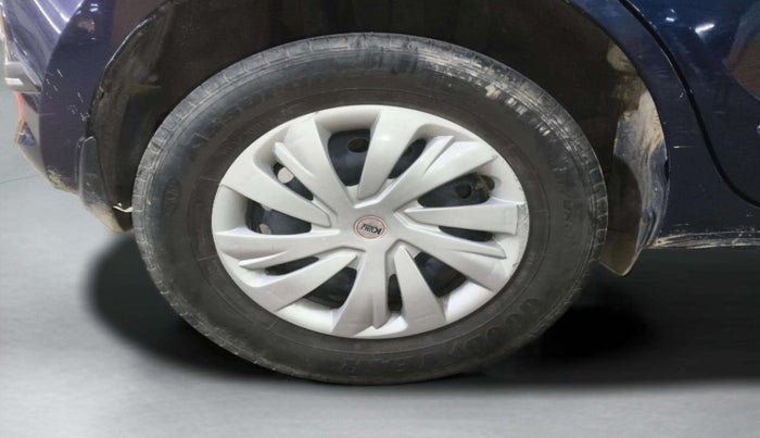 2019 Maruti Swift VDI AMT, Diesel, Automatic, 75,971 km, Right Rear Wheel