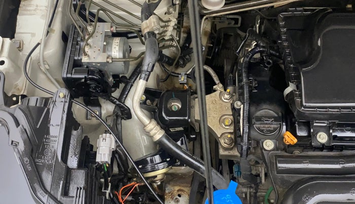 2022 Maruti BREZZA VXI SMART HYBRID, Petrol, Manual, 92,716 km, Engine View - Right