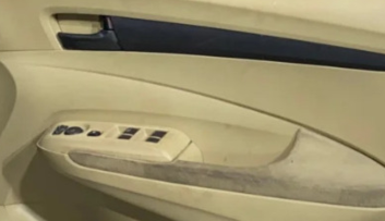 2013 Honda City 1.5L I-VTEC E MT, Petrol, Manual, 56,450 km, Driver Side Door Panels Control