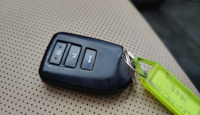 2018 Toyota YARIS VX CVT, Petrol, Automatic, 56,739 km, Key Close Up