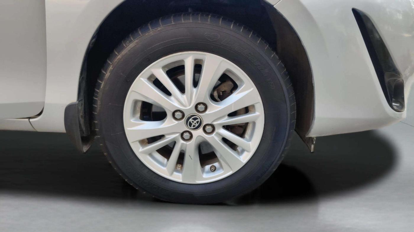 2018 Toyota YARIS VX CVT, Petrol, Automatic, 56,739 km, Right Front Wheel