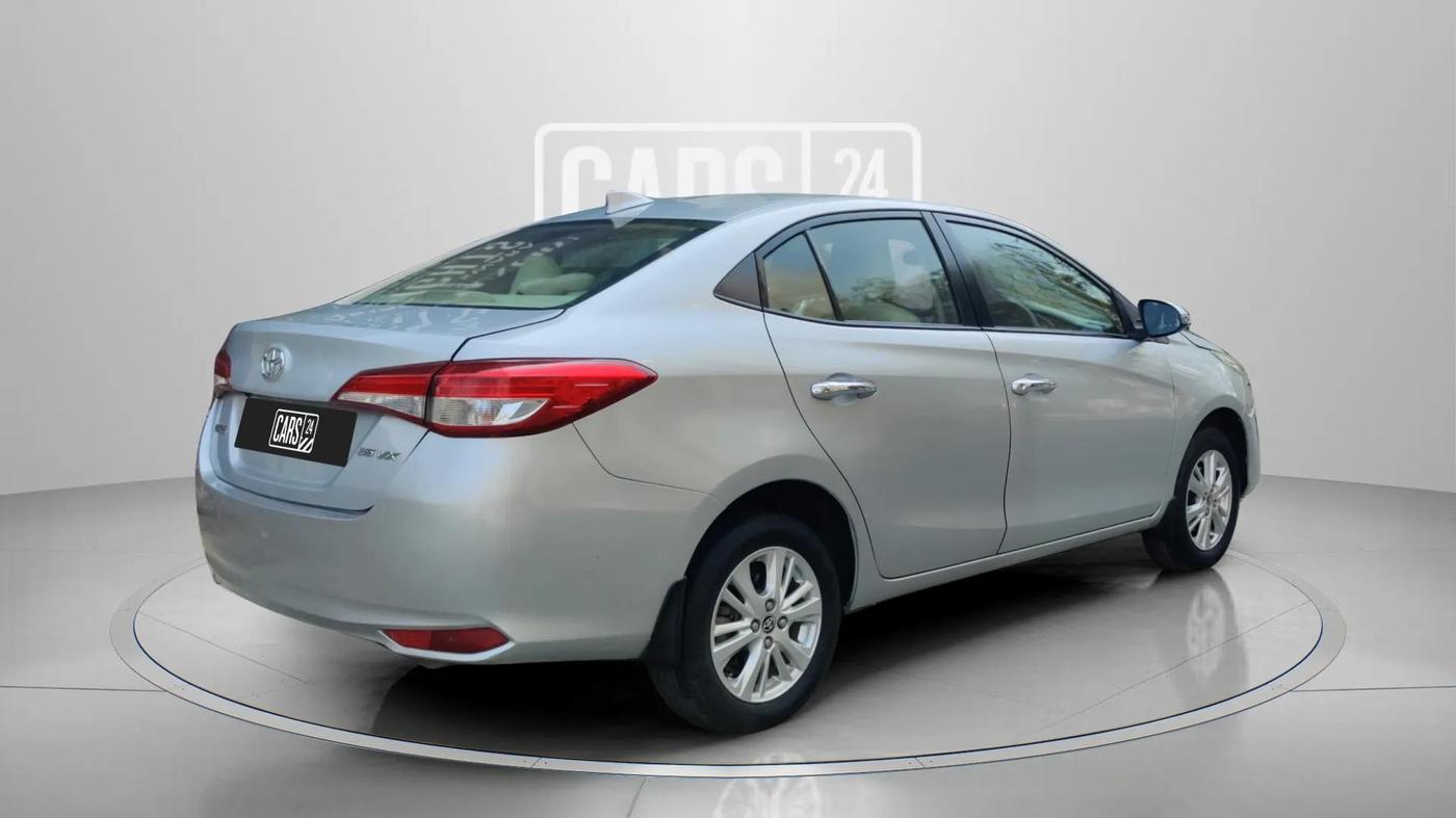 2018 Toyota YARIS VX CVT, Petrol, Automatic, 56,739 km, Right Back Diagonal