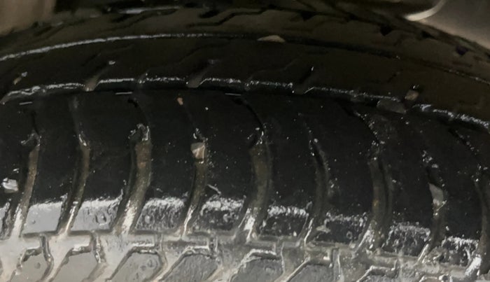 2017 Maruti Alto K10 VXI, Petrol, Manual, 26,027 km, Left Rear Tyre Tread