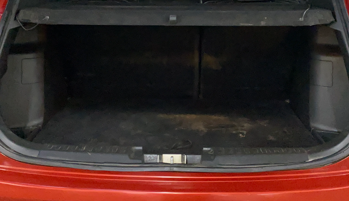 2017 Maruti Vitara Brezza ZDI, Diesel, Manual, 92,955 km, Boot Inside